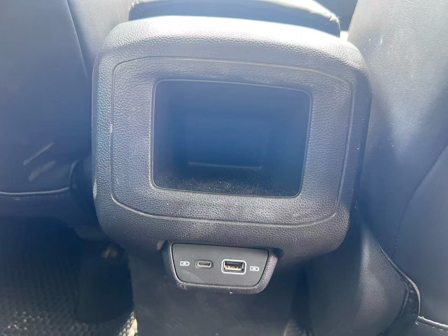 Volkswagen T-Cross 2023 immagine di auto #8