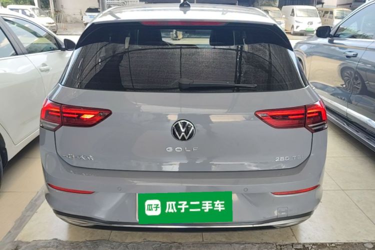 Volkswagen Golf 2021 car image #4