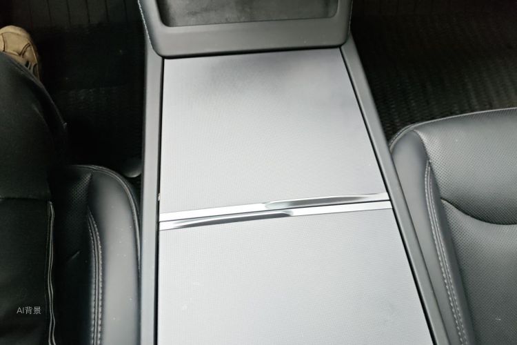 Tesla Model 3 2024 #16 Tesla Model 3 2024 car image #16