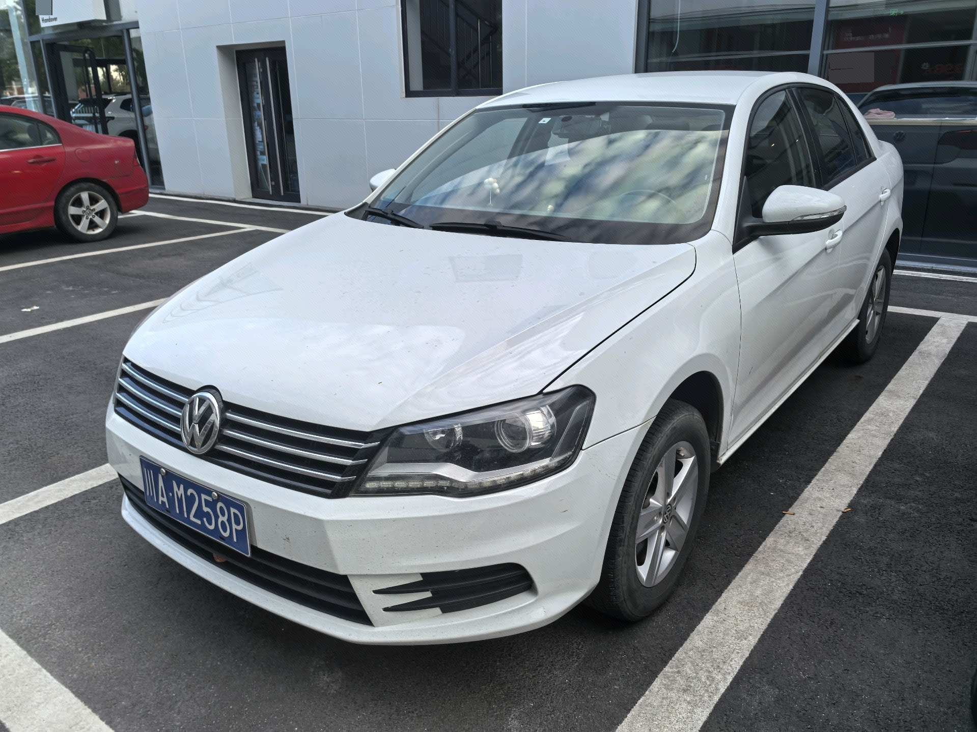 Volkswagen Bora 2014 car image 