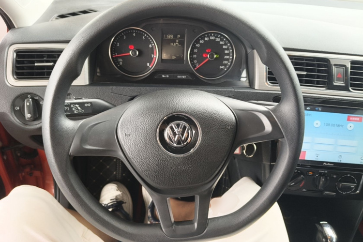 Volkswagen Santana 2015 #11 Volkswagen Santana 2015 car image #11