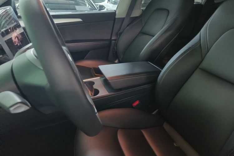Tesla Model Y 2022 #15 Tesla Model Y 2022 car image #15