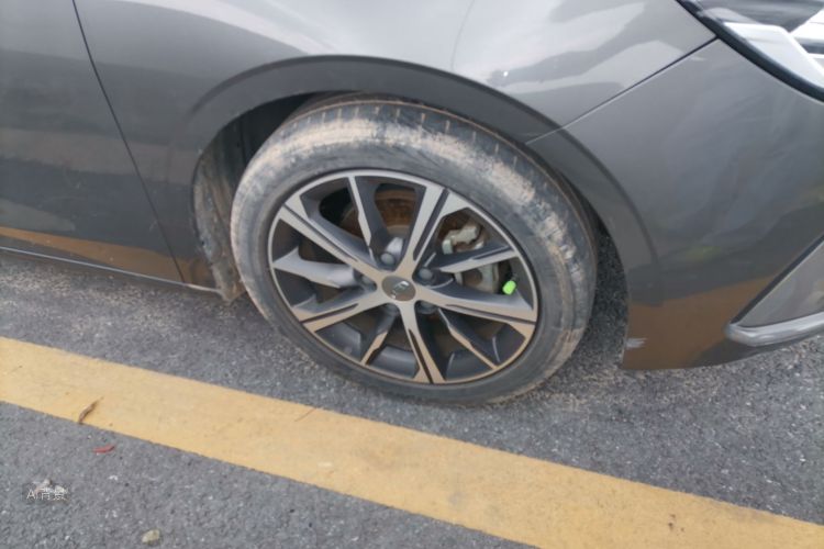 GEELY Emgrand 2022 car image #9