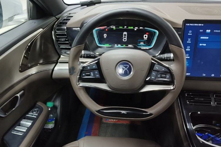 BYD Han 2023 #11 BYD Han 2023 صورة سيارة #11