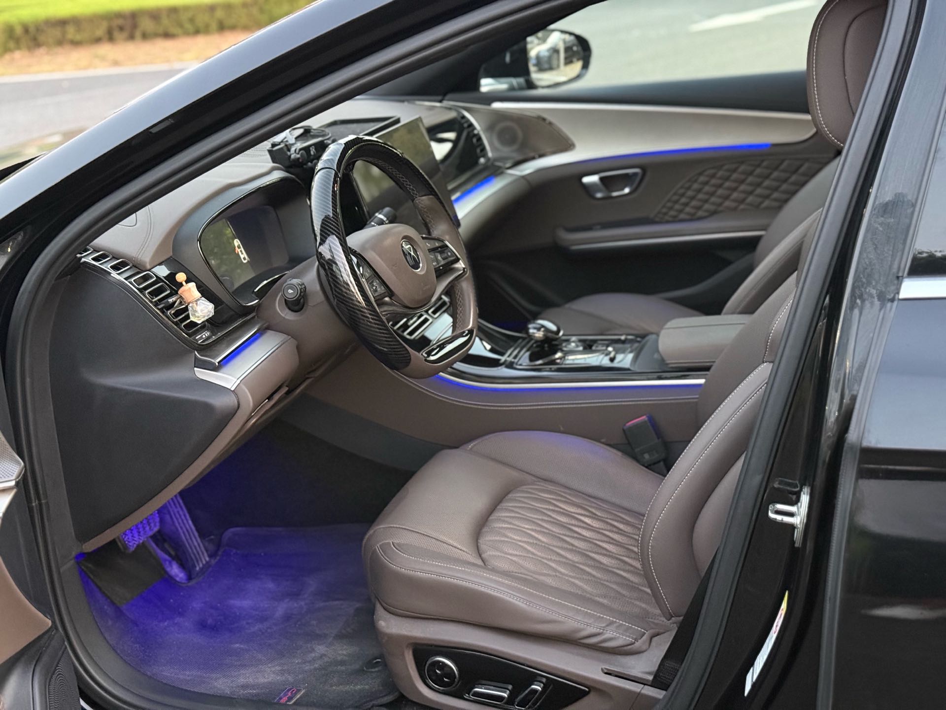BYD Han 2023 car image #7