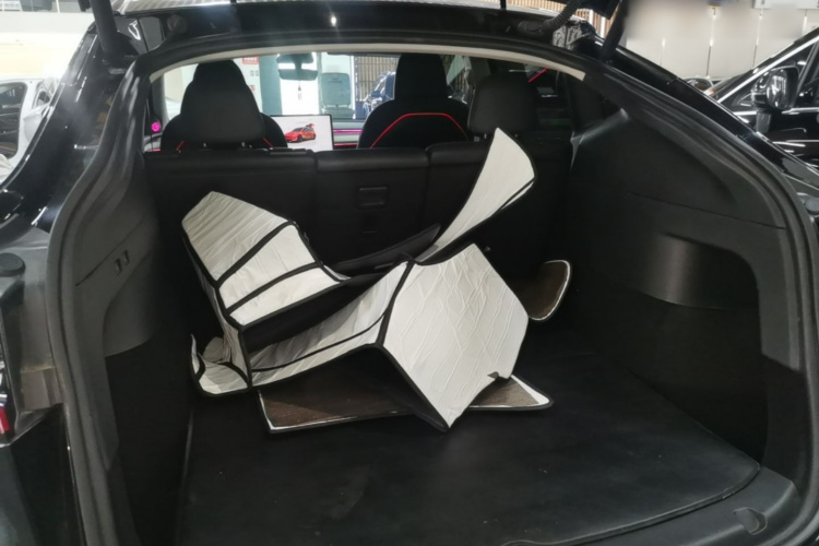 Tesla Model Y 2023 #19 Tesla Model Y 2023 car image #19