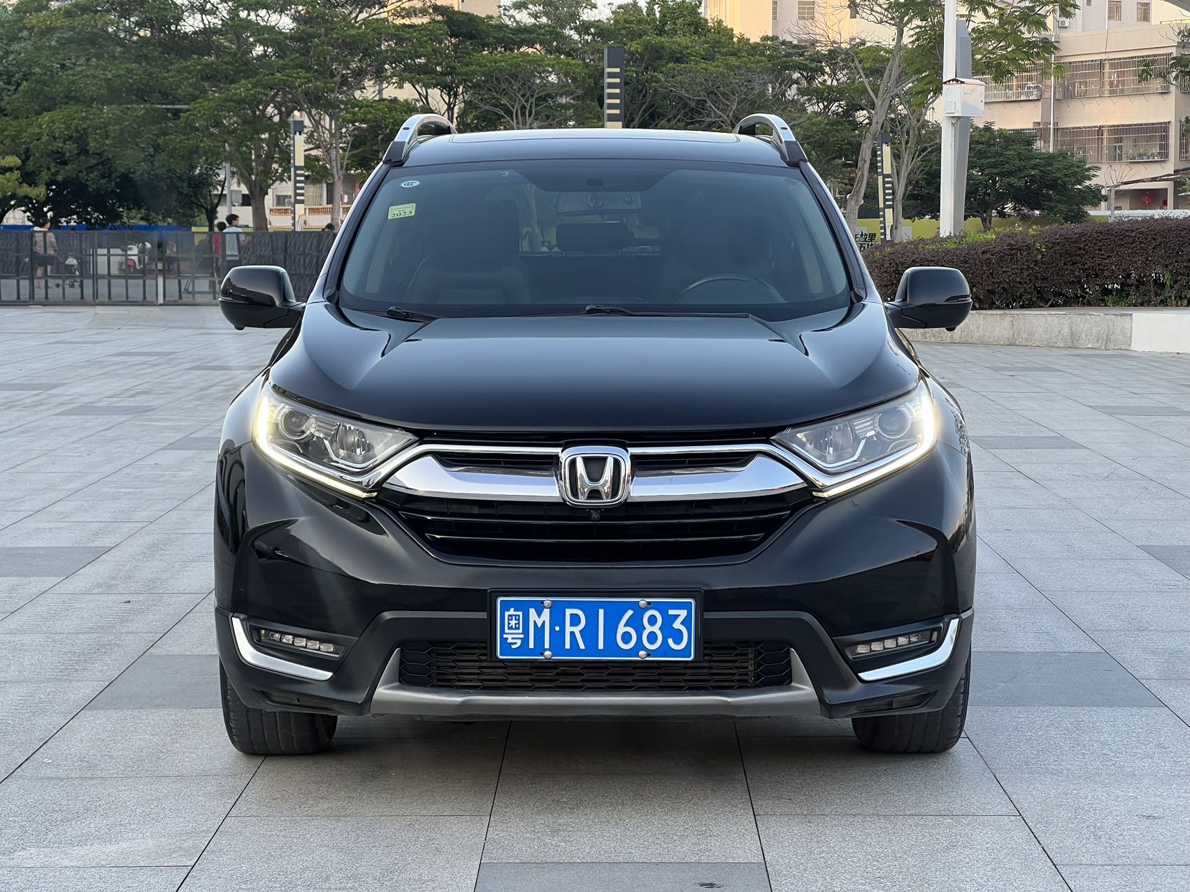 Honda CR-V 2019 car image #2