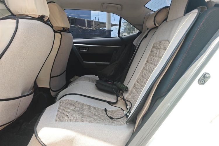 Toyota Corolla 2018 car image #10
