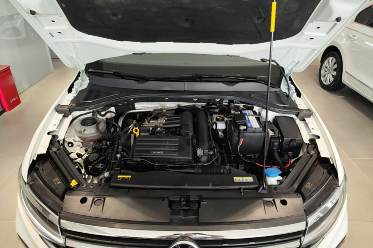 Volkswagen Bora 2023 car image #20