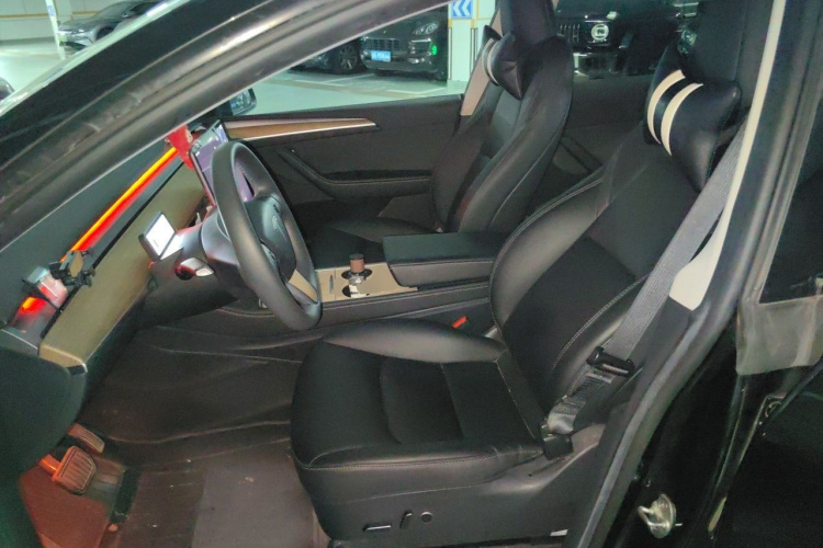 Tesla Model Y 2023 #15 Tesla Model Y 2023 car image #15