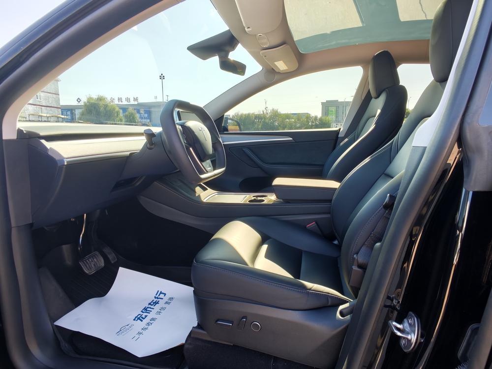 Tesla Model Y 2023 #12 Tesla Model Y 2023 car image #12