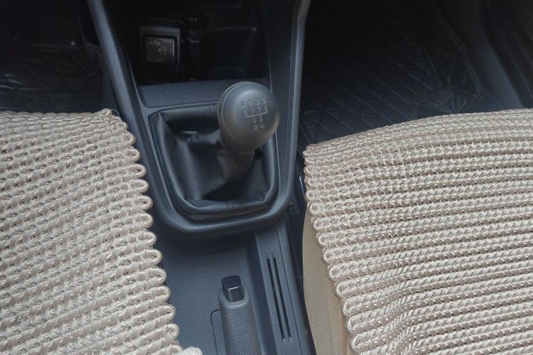 Volkswagen Santana 2018 car image #16