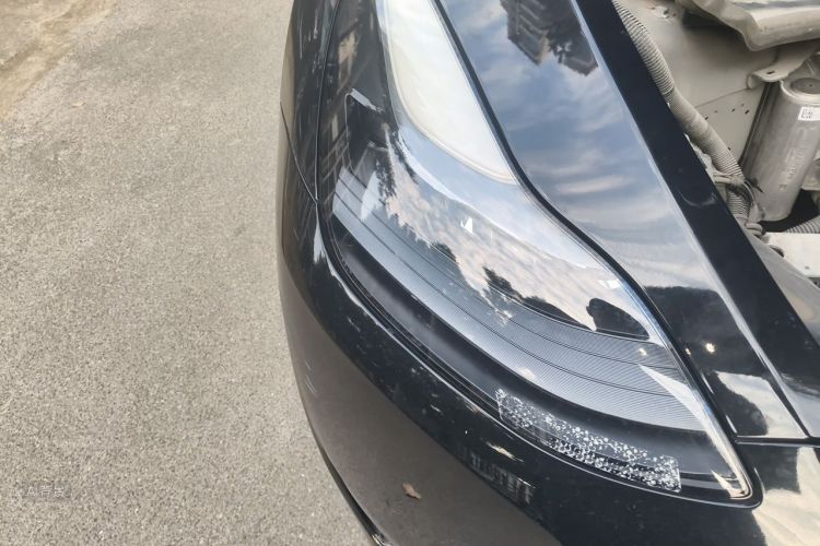 Tesla Model Y 2022 immagine di auto #8