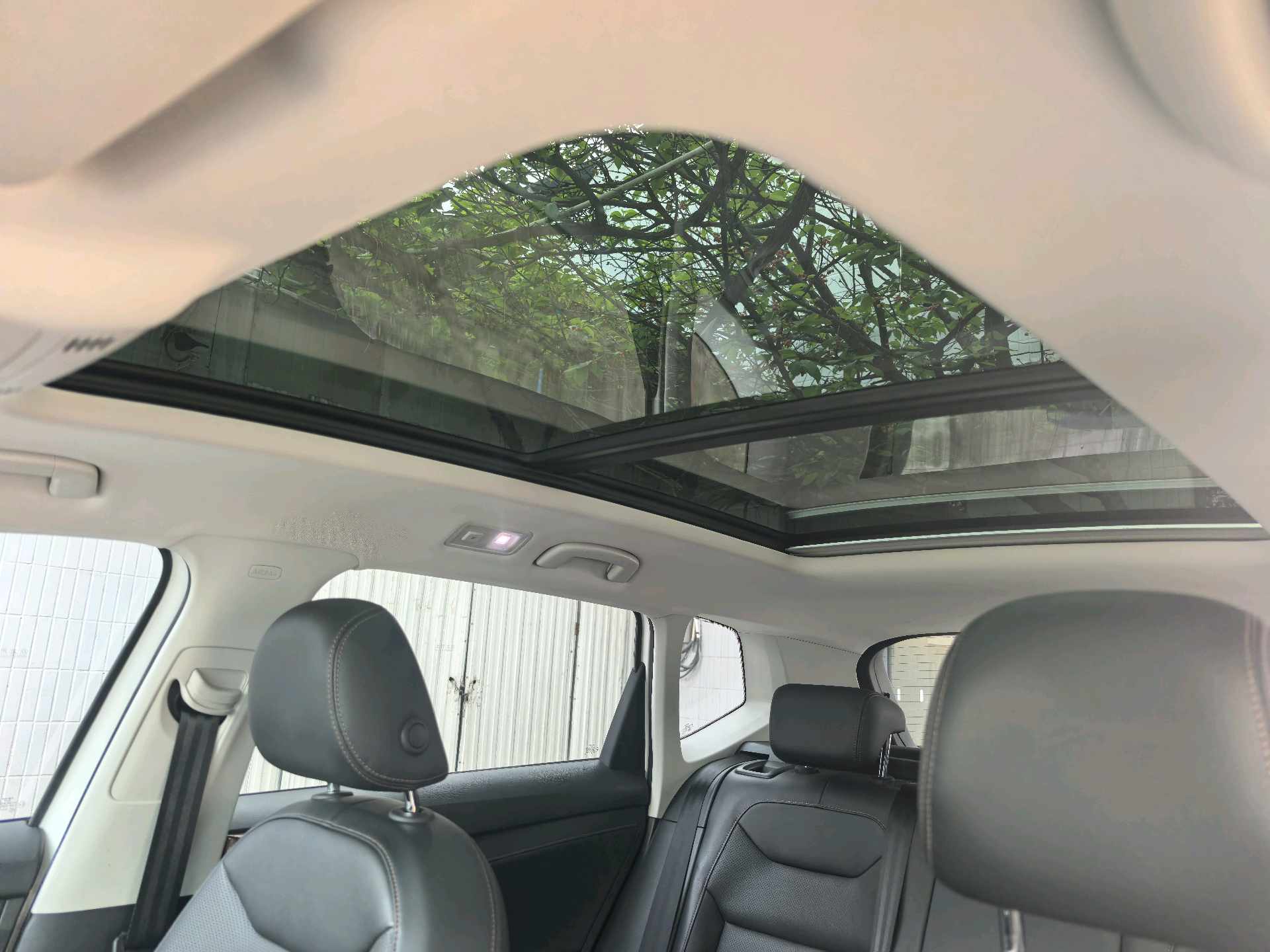 Volkswagen Tharu 2020 immagine di auto #6