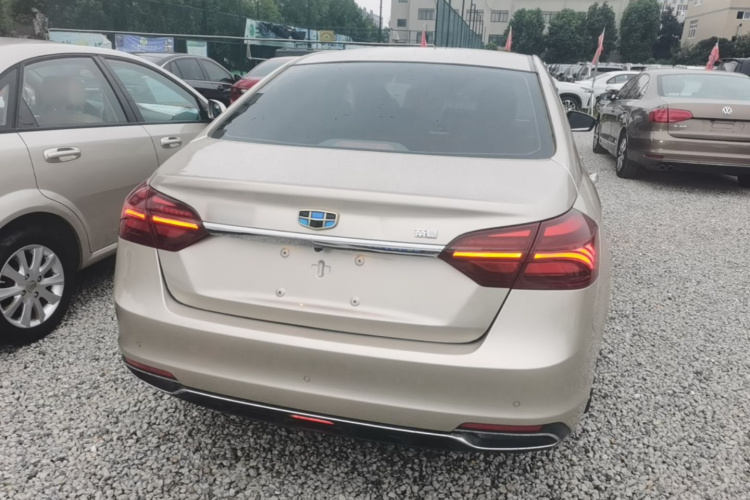 GEELY Emgrand 2019 #4 GEELY Emgrand 2019 car image #4