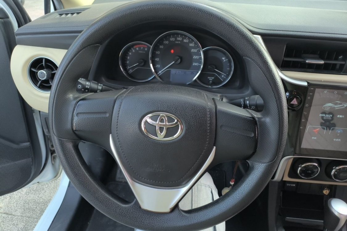 Toyota Corolla 2018 #22 Toyota Corolla 2018 صورة سيارة #22
