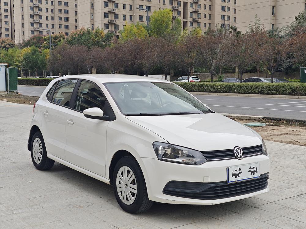 Volkswagen Polo 2015 immagine di auto #3