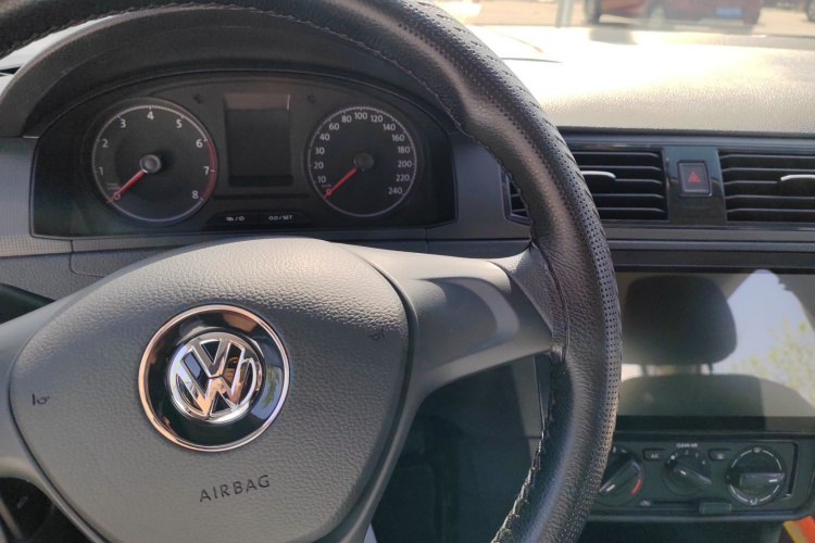 Volkswagen Santana 2021 #13 Volkswagen Santana 2021 car image #13