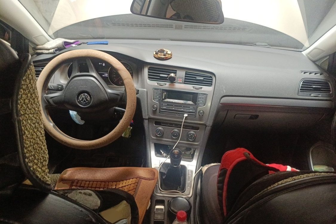 Volkswagen Golf 2014 car image #21