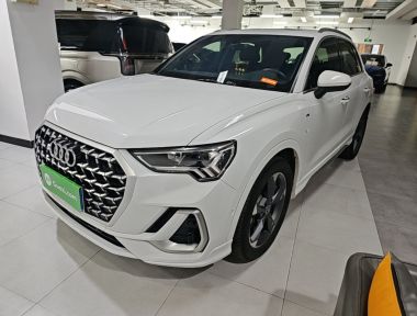 Audi Q3 2024 car image 