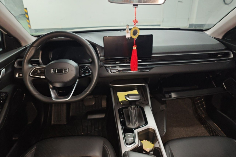 GEELY Emgrand 2021 car image #7