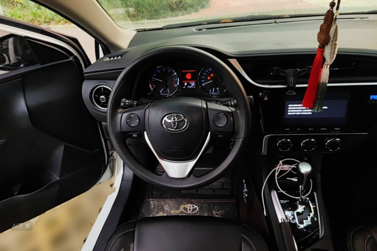 Toyota Corolla 2018 #12 Toyota Corolla 2018 car image #12