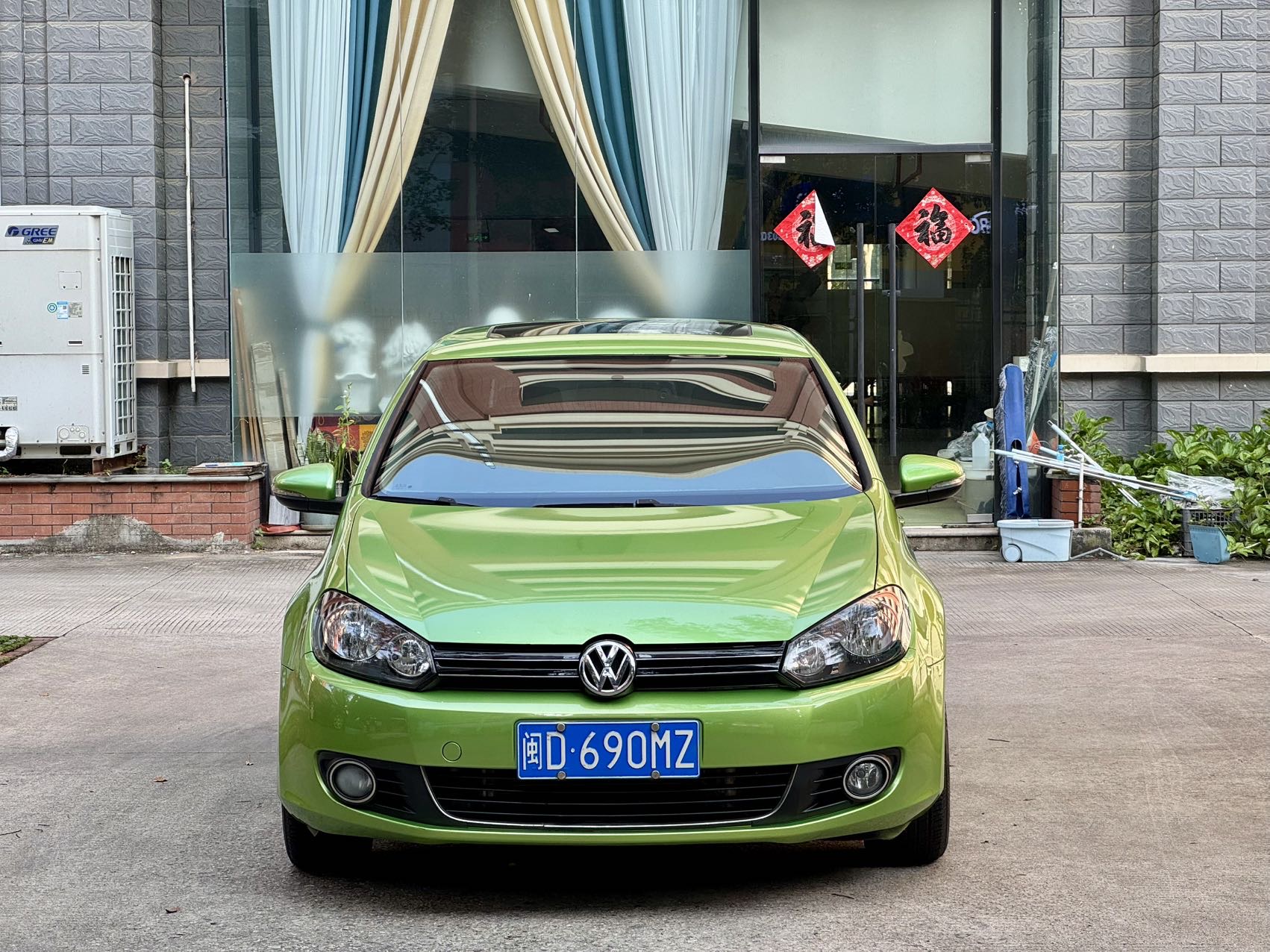 Volkswagen Golf 2013 car image #2