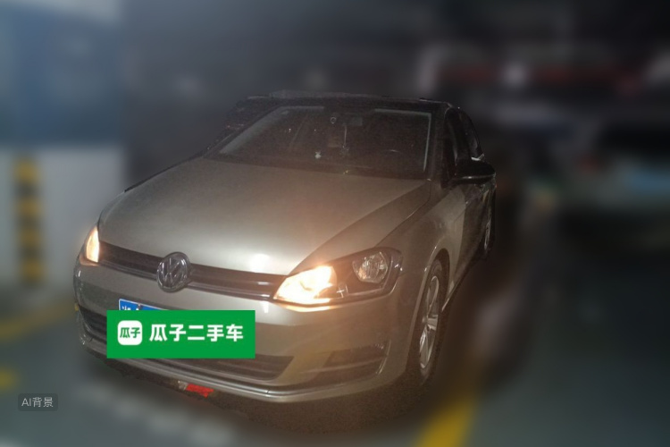 Volkswagen Golf 2017 car image #2