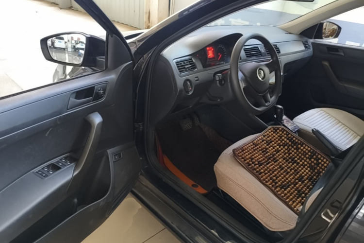 Volkswagen Santana 2020 car image #12