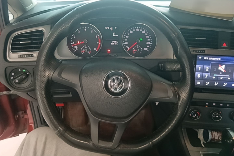 Volkswagen Golf 2015 car image #15