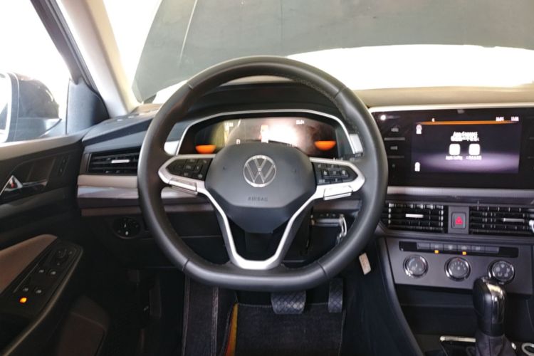 Volkswagen Bora 2023 #15 Volkswagen Bora 2023 car image #15