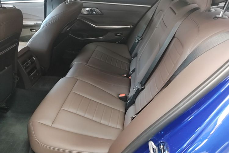 BMW 3 Series 2020 #17 BMW 3 Series 2020 car image #17