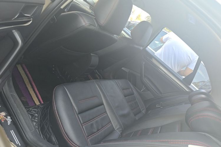 Volkswagen Bora 2018 car image #17