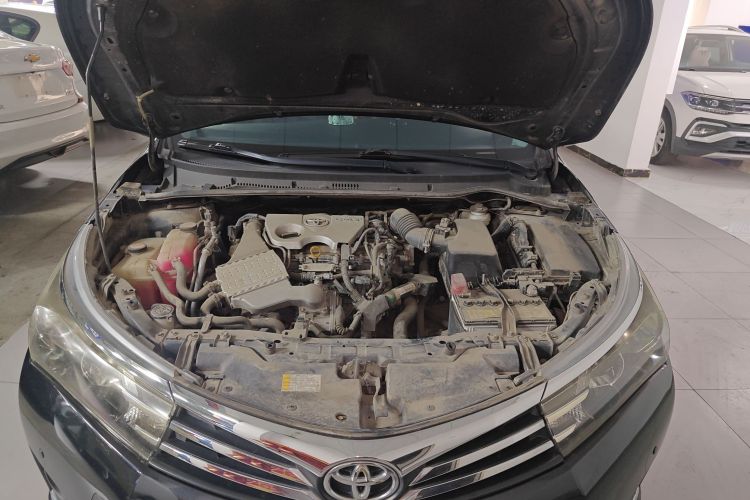 Toyota Corolla 2017 immagine di auto #20