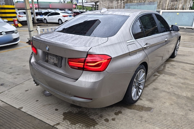 BMW 3 Series 2019 car image #7