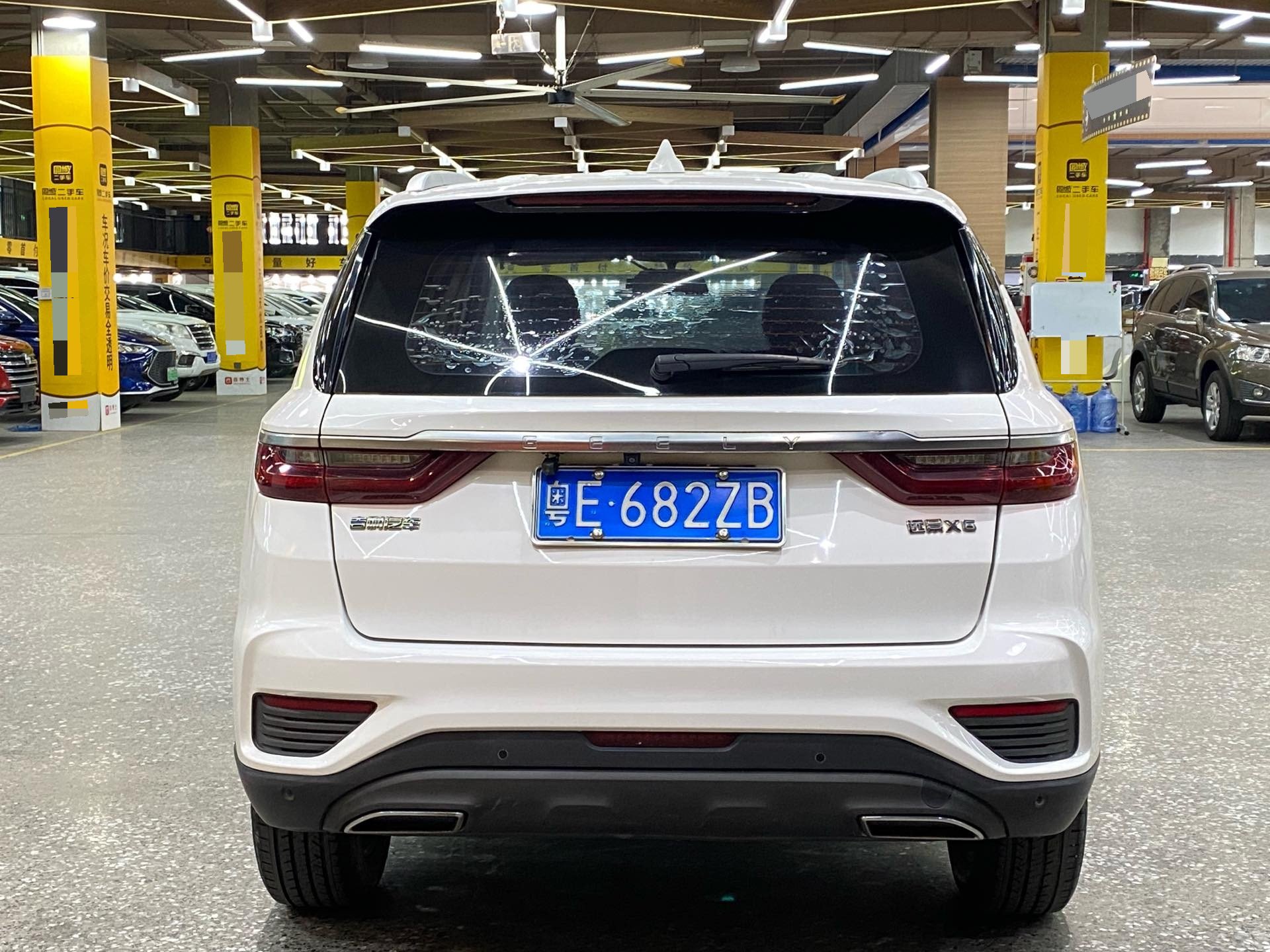 GEELY Vision X6 2020 car image #16