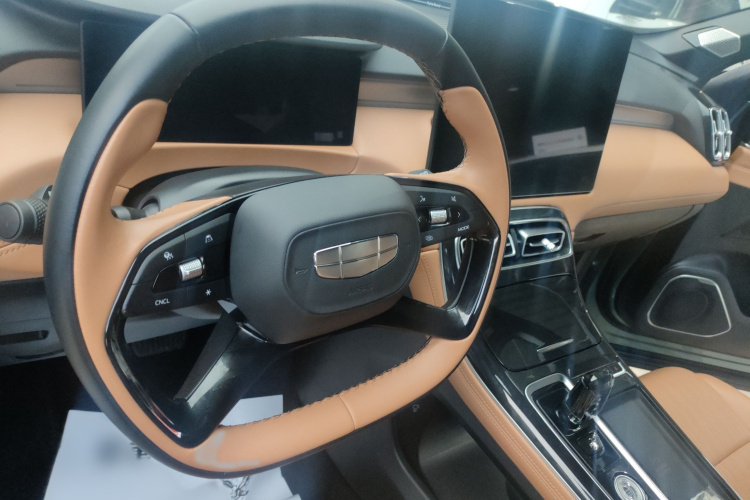GEELY Boyue L 2025 car image #14