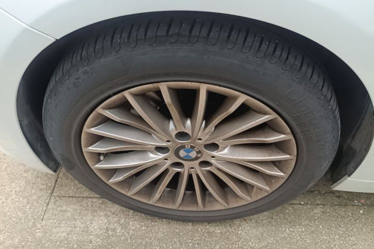BMW 3 Series 2015 car image #9