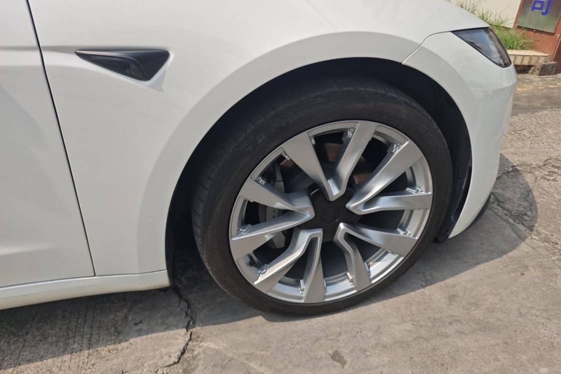 Tesla Model 3 2025 #9 Tesla Model 3 2025 car image #9