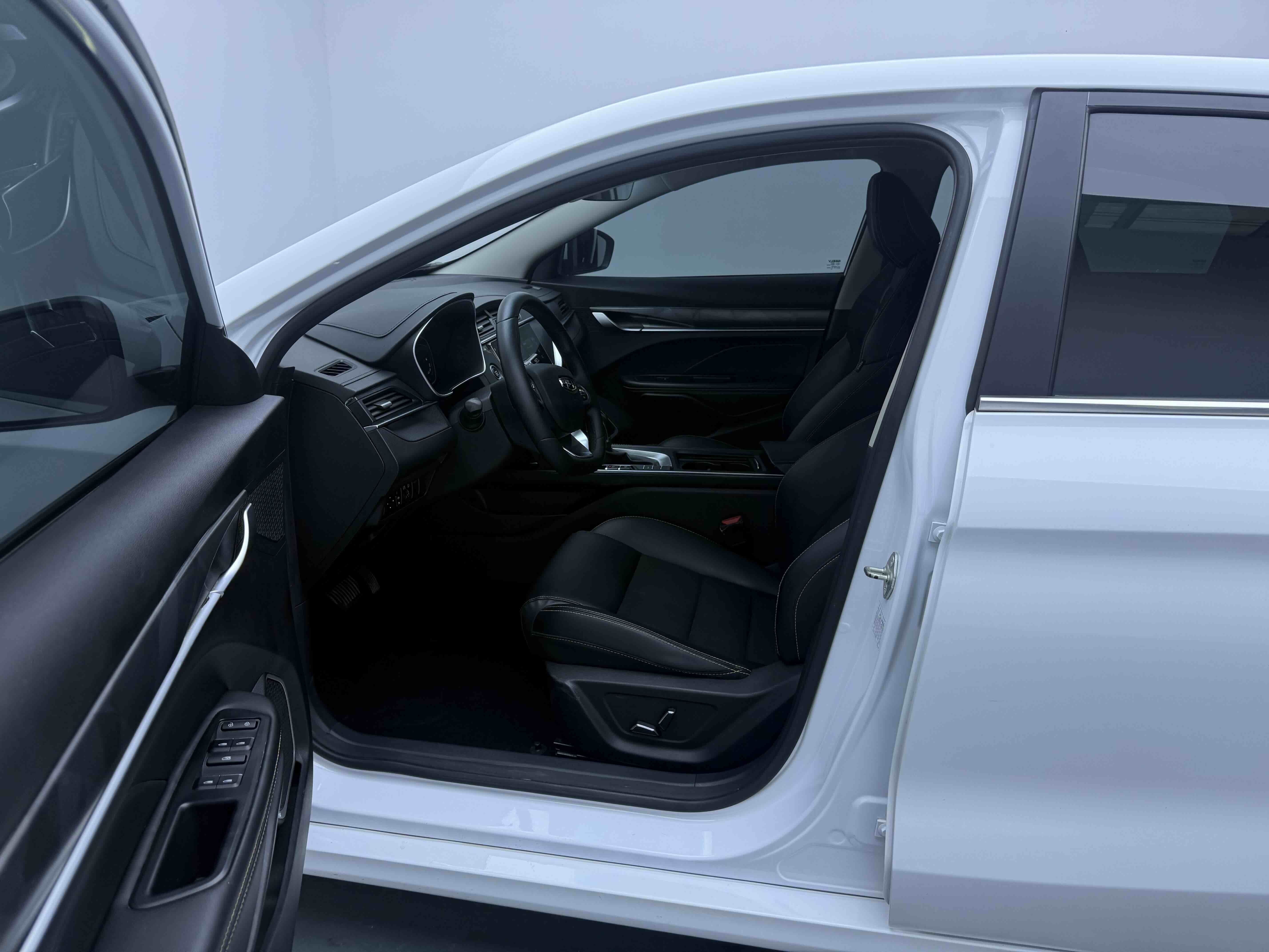 GEELY Binray 2022 #2 GEELY Binray 2022 car image #2