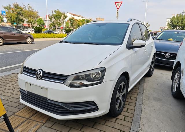Volkswagen Polo 2018 #13 Volkswagen Polo 2018 car image #13