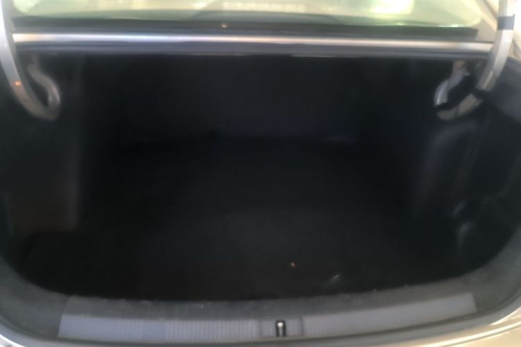 Volkswagen Bora 2017 car image #19