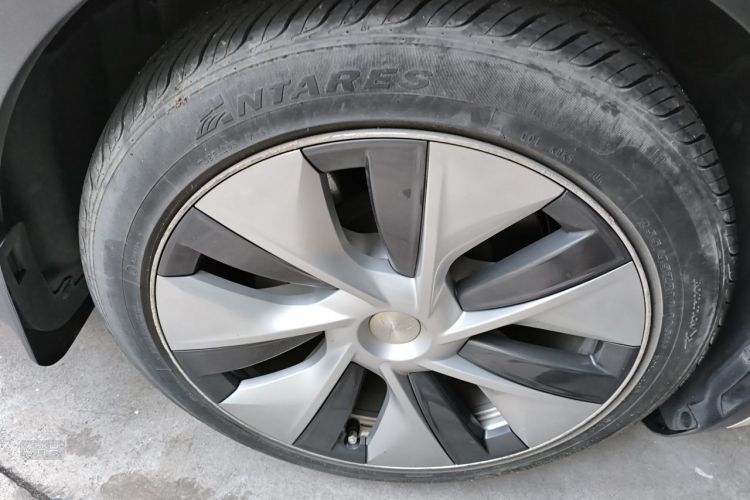Tesla Model Y 2021 #9 Tesla Model Y 2021 immagine di auto #9