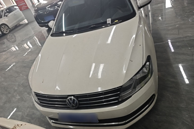 Volkswagen Lavida 2018 car image #3