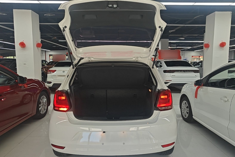 Volkswagen Polo 2016 #19 Volkswagen Polo 2016 car image #19
