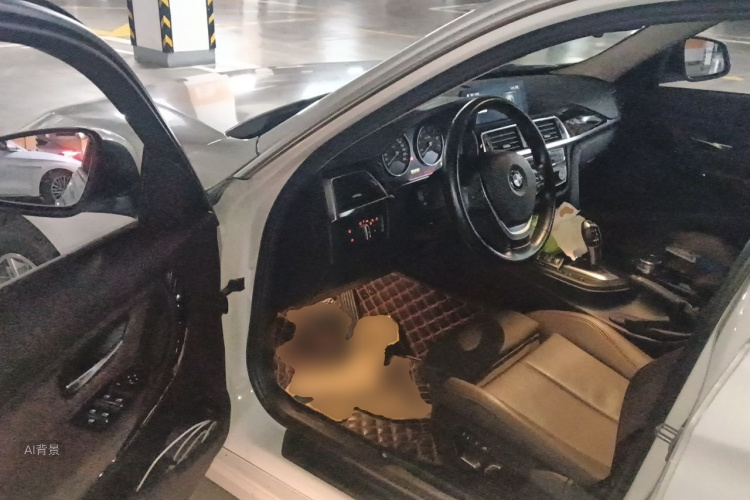BMW 3 Series 2019 car image #18