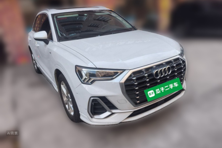 Audi Q3 2019 car image #4