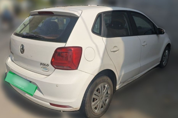 Volkswagen Polo 2016 car image #5