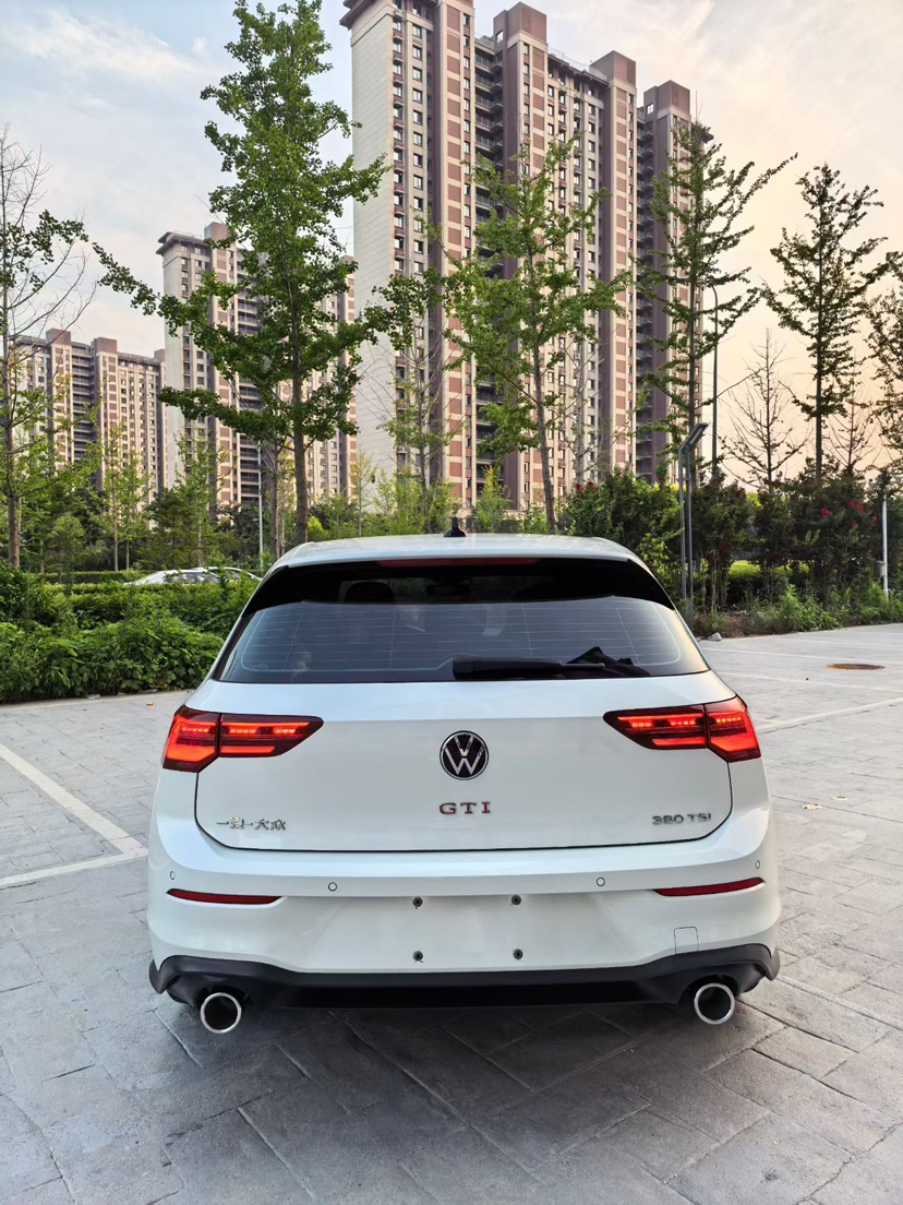 Volkswagen GolfGTI 2023 car image #5