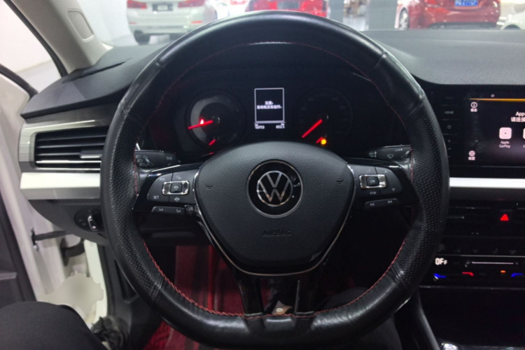 Volkswagen Lavida 2020 car image #11